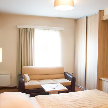 Philia Hotel Подгорица Экстерьер фото