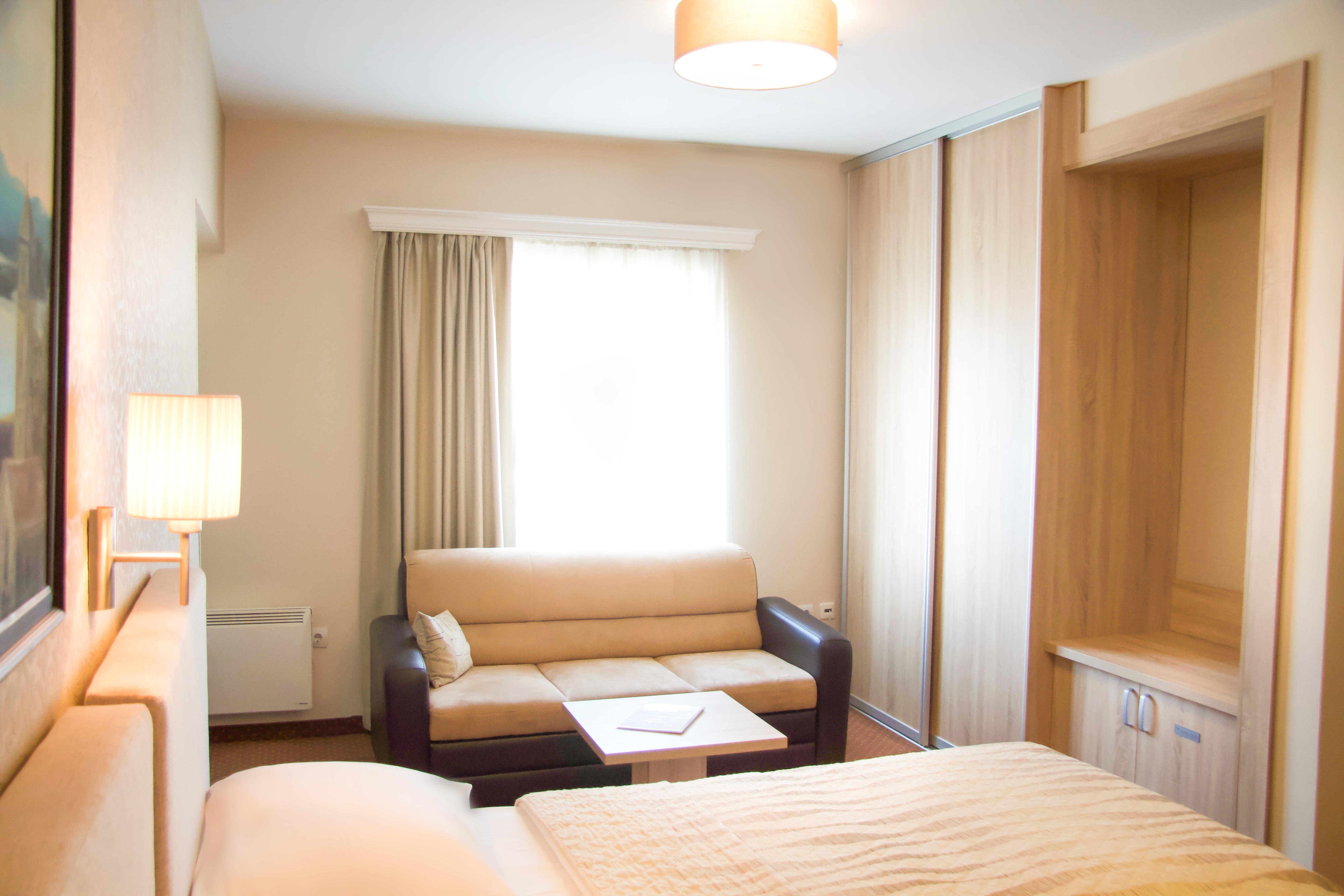 Philia Hotel Подгорица Экстерьер фото