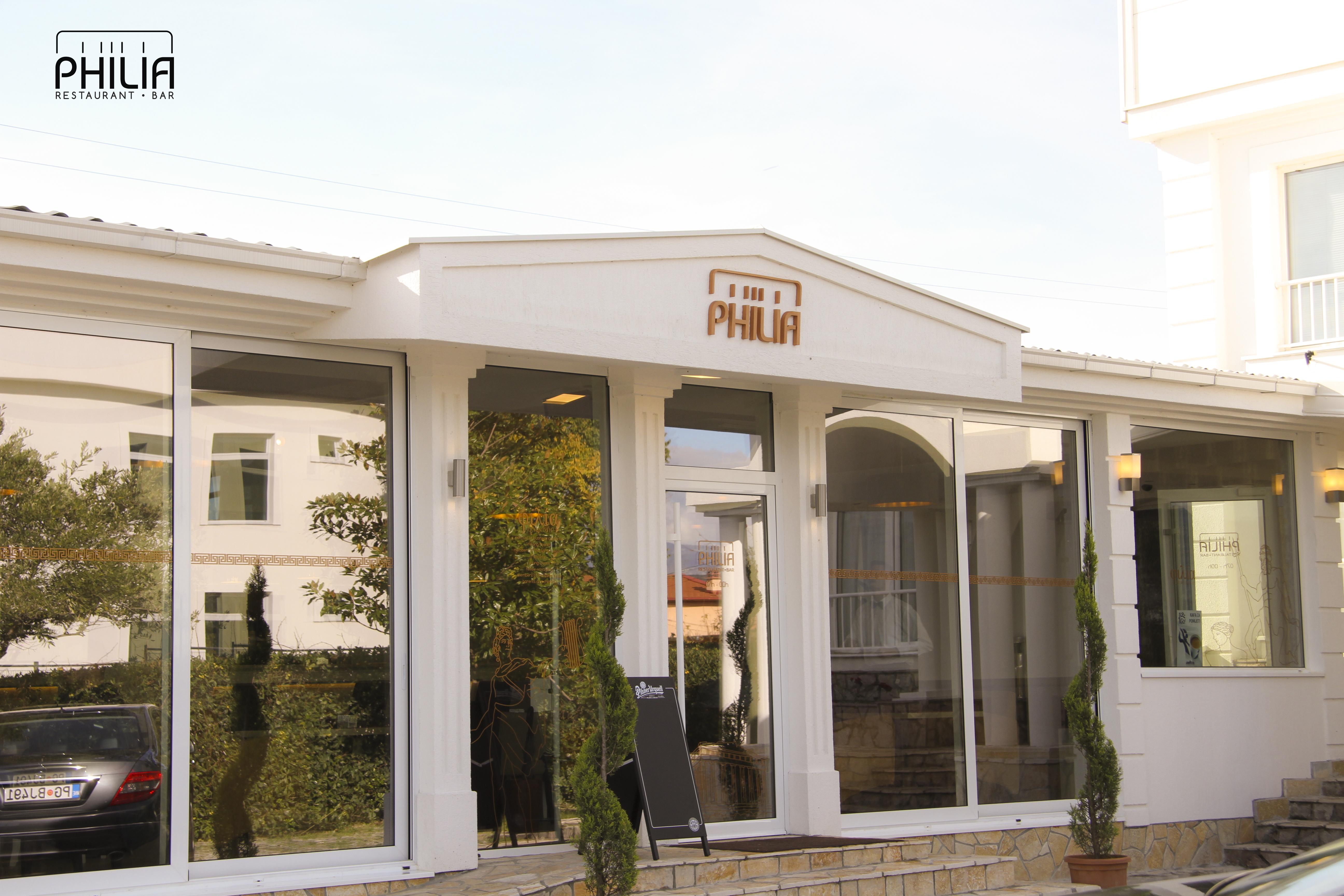 Philia Hotel Подгорица Экстерьер фото