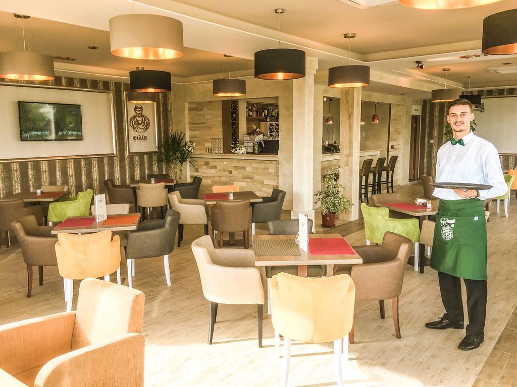 Philia Hotel Подгорица Экстерьер фото