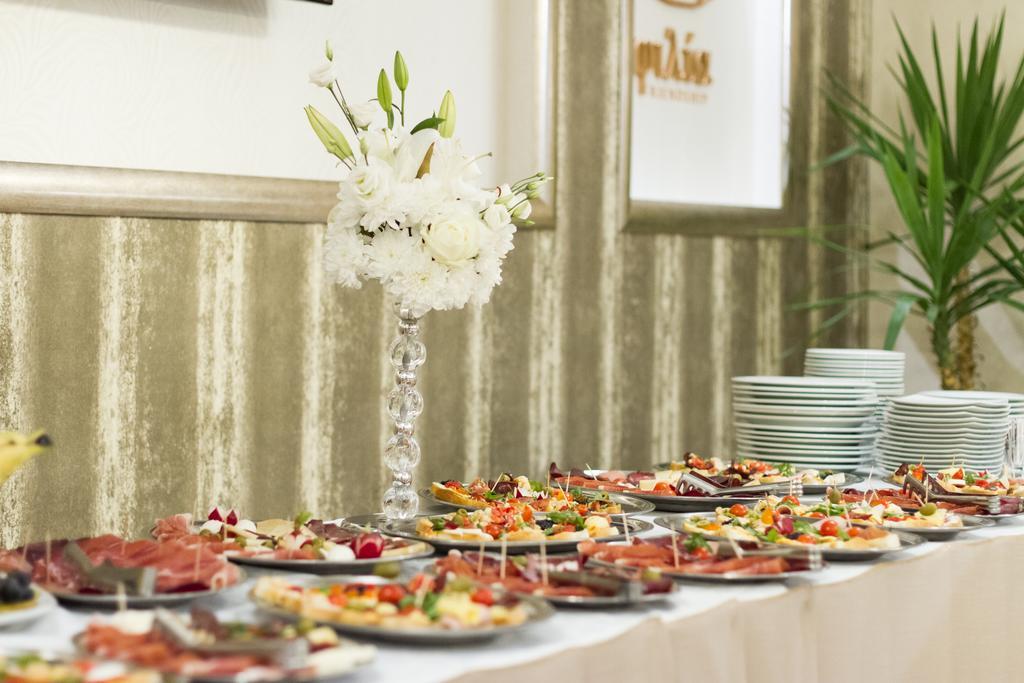 Philia Hotel Подгорица Экстерьер фото